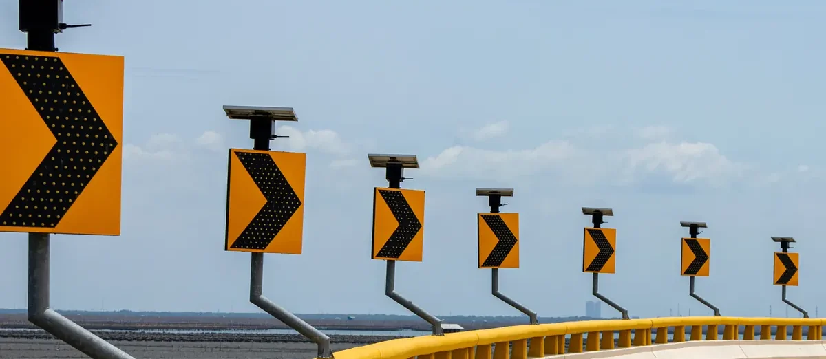 Guardrails LLM : sécuriser les modèles de langage en production